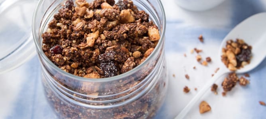 Granola de quinoa y frutos secos sin azúcar y con Thermomix® 
