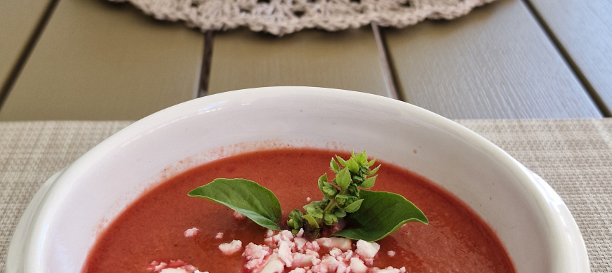 Gazpacho de remolacha y tomate