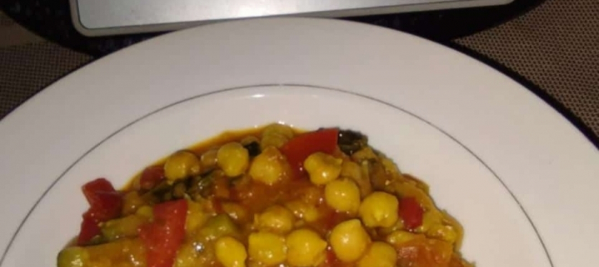 CURRY DE GARBANZOS Y VERDURAS CON Thermomix® EN RIBERA DEL FRESNO