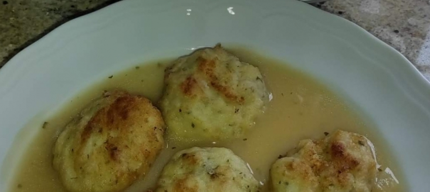 ALBÓNDIGAS DE MERLUZA EN SALSA DE VINO BLANCO CON Thermomix® EN RIBERA DEL FRESNO