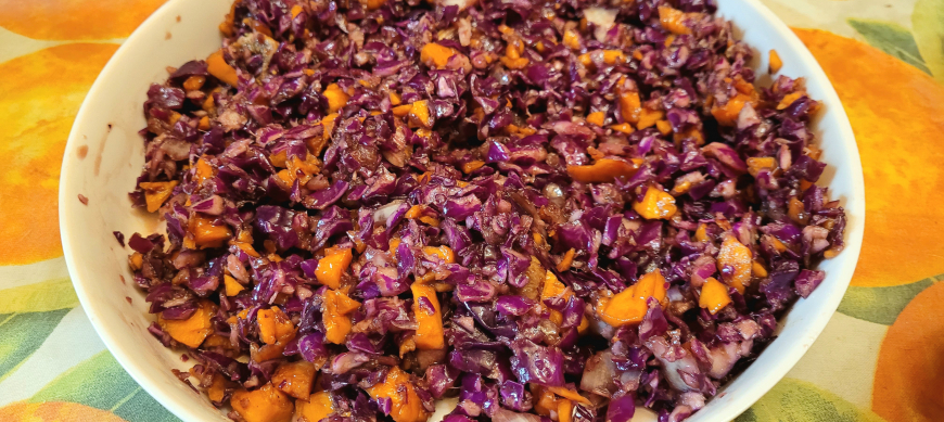 Ensalada de lombarda y calabaza con higos secos. De temporada con Thermomix&reg; .