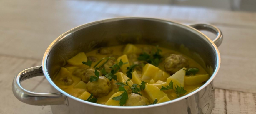 Albóndigas con salsa de almendras