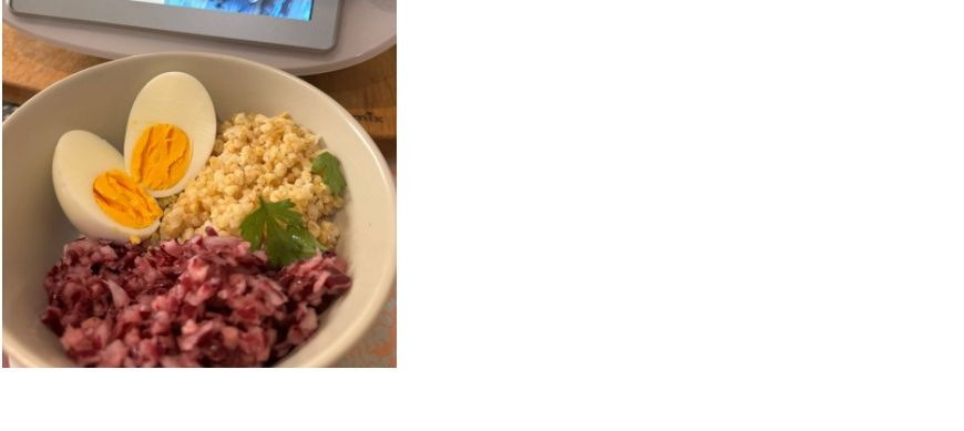 Ensalada de col roja (Lombarda), bulgur y huevo duro