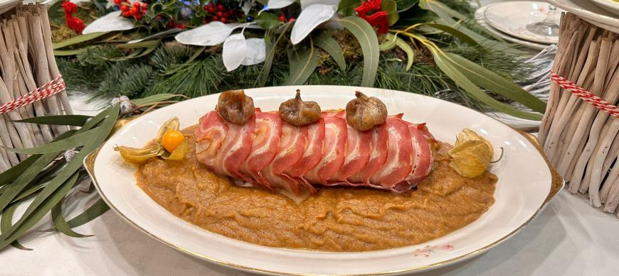 “ MI RECETA DE 10 EN COOKIDOO “. POLLO RELLENO DE TURRÓN CON SALSA DE HIGOS AL CAVA .