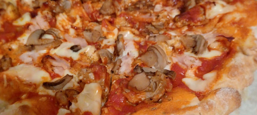 Pizza con masa... ¡Telepizza!