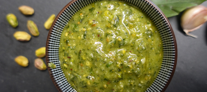 Pesto con pistacho en 15 minutos.