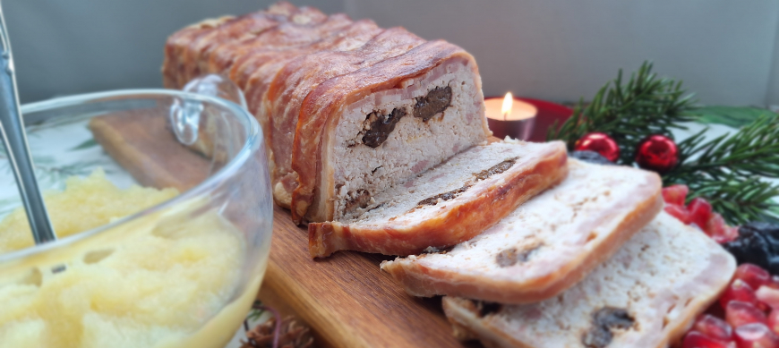 Fiambre de pechuga de pavo con foie y compota de manzana