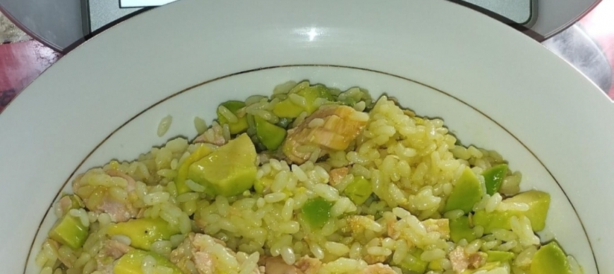 ENSALADA DE SALMÓN,AGUACATE Y ARROZ CON SALSA CON Thermomix® EN RIBERA DEL FRESNO