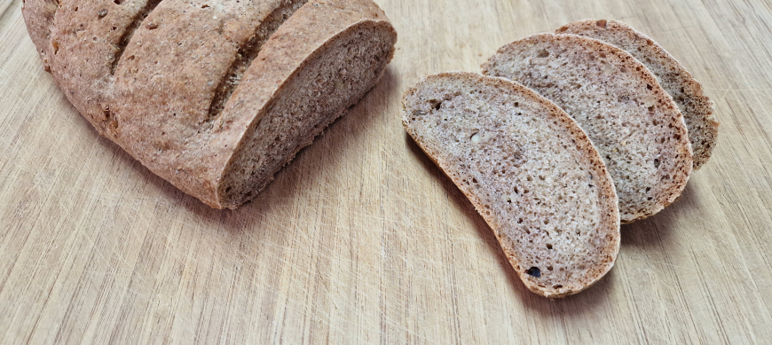Pan integral de espelta y centeno con nueces