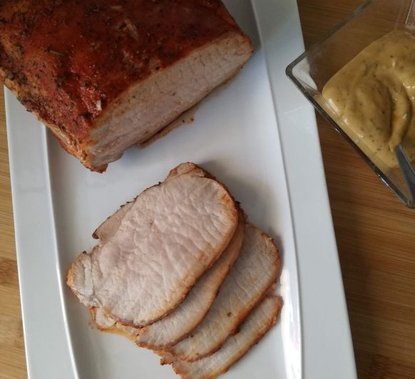 Lomo de cerdo con mayonesa de chimichurri, receta fácil para una cena de verano