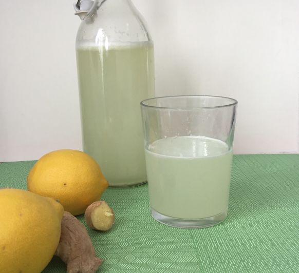 Limonada con jengibre