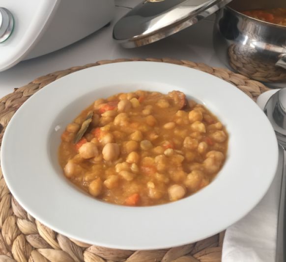 PLATOS DE CUCHARA FÁCILES: GUISO DE GARBANZOS CON VERDURAS CON Thermomix® DESDE MAJADAHONDA