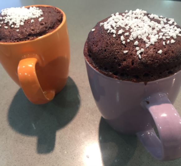 Mug Cake de chocolate en taza con Thermomix® 