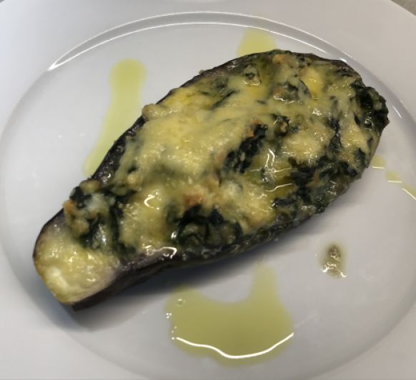 Albergínia farcida amb espinacs, ou i tonyina amb Thermomix® . Bellpuig-Lleida