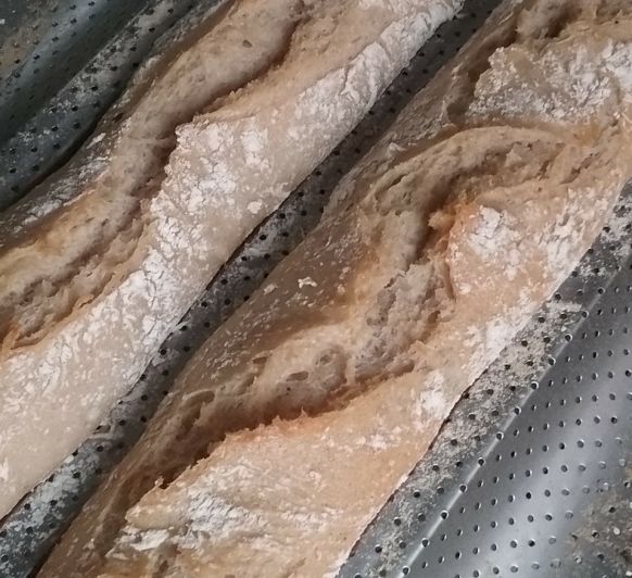 Pan de barra con masa madre