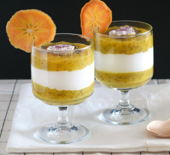 Pudding de chía y mango con yogur griego (TM31, TM5, TM6)