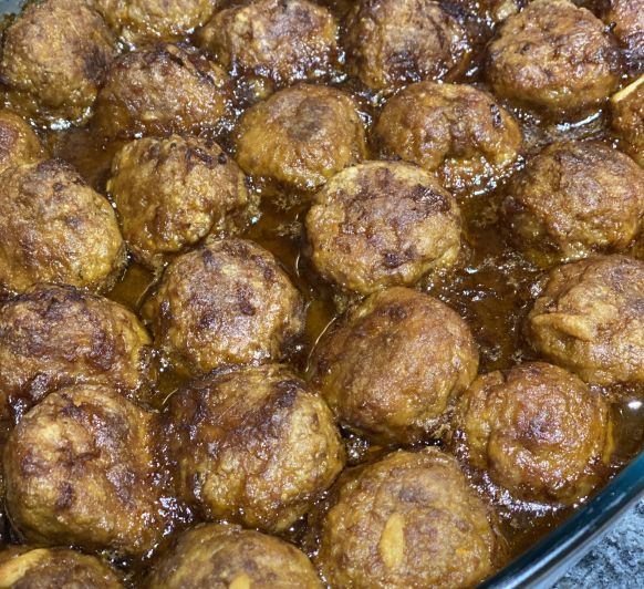 Albóndigas en salsa española