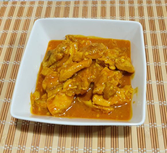 Curry cremoso de pollo (Butter chicken-India)
