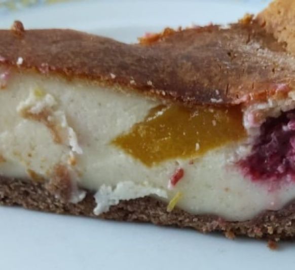 Cheesecake de mango y frambuesas