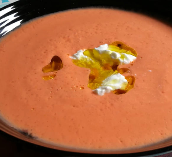 Sopa fría de tomate y yogur (Cocina Griega)