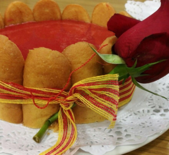 Pastel de Sant Jordi de frutos rojos o fresas, con Thermomix® 