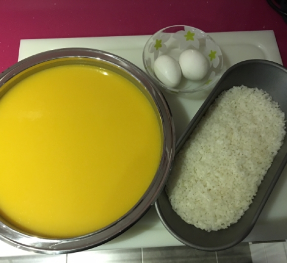 Crema de calabaza, arroz y huevo