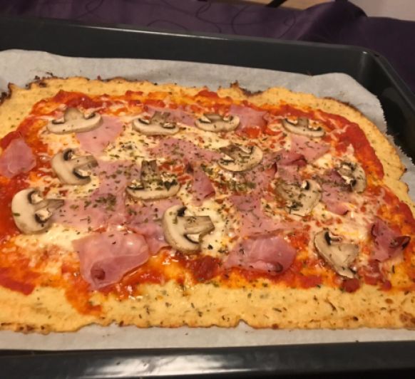 Pizza de coliflor by Ana