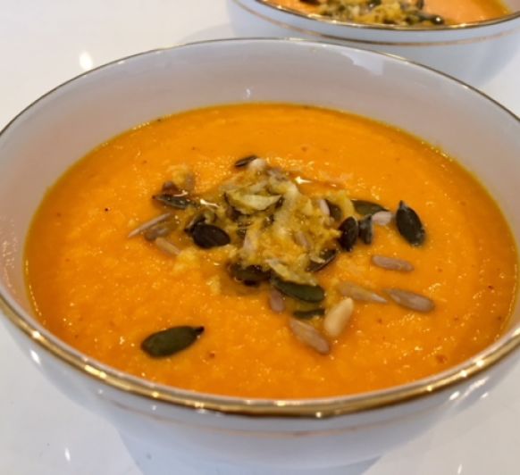 Sopa fría de zanahoria, papaya, pimiento amarillo y limón con Thermomix® 