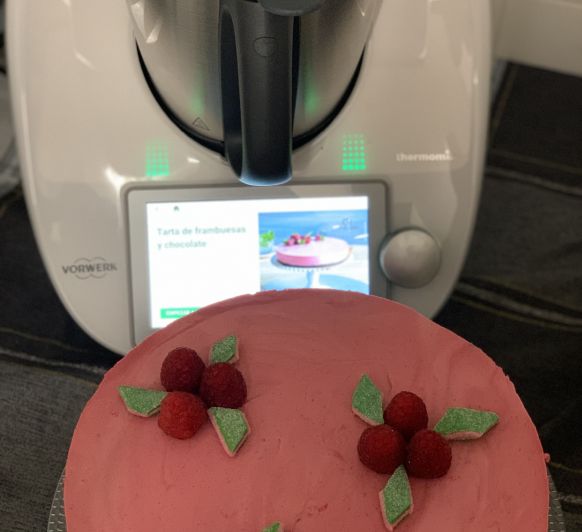 TARTA DE FRAMBUESAS Y CHOCOLATE