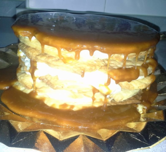 Tarta Milhojas de crema pastelera y Toffe.