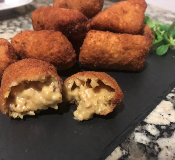 Croquetas de berenjena,queso de cabra y nueces Thermomix® Badajoz