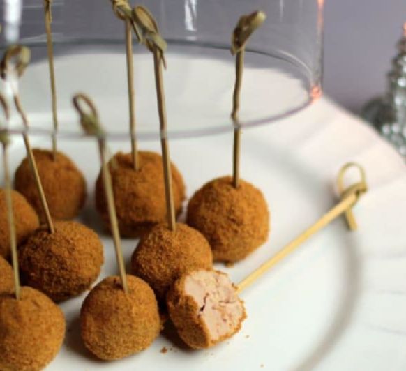 Sucettes (chupa chups )de foie gras al pan de especias
