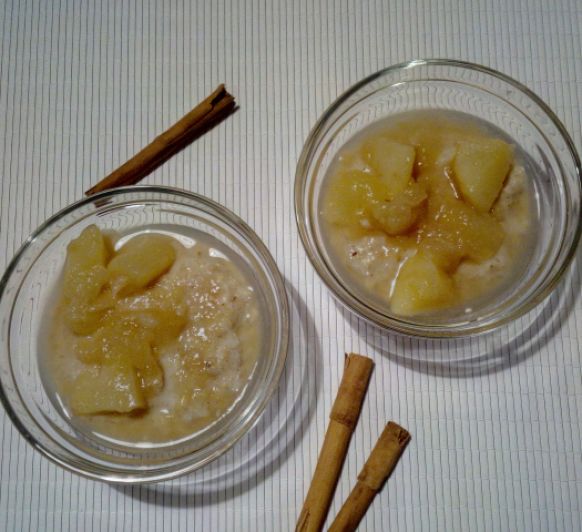 Porridge con compota de pera en Thermomix® .