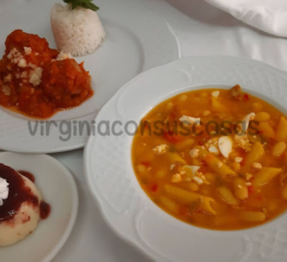 Menú: Sopa de judías blancas y fideos. Albóndigas con arroz y salsa de tomate. Cheesecake con Thermomix® 