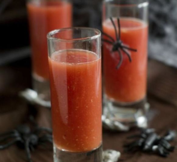 Halloween, batido de sangre para vampiros con frutas y Thermomix® 